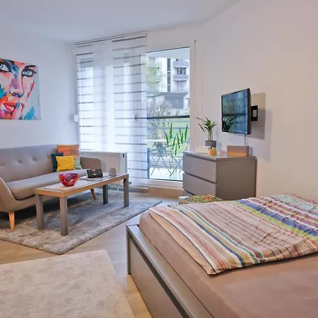 App 166 - Designer In Appartement *